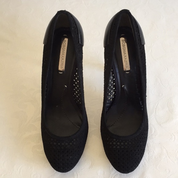 BCBG MaxAzria Brenna Laser cut Leather pump - Picture 4 of 8